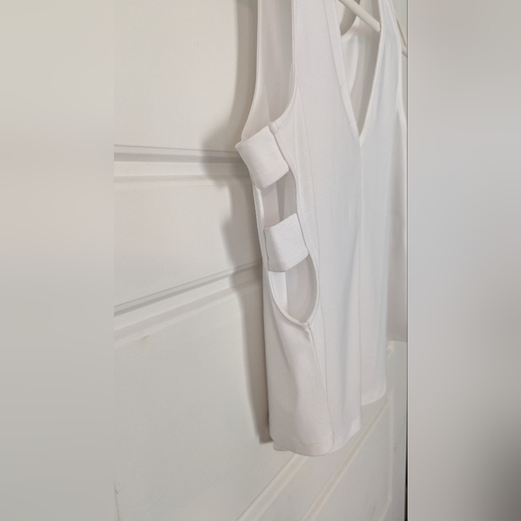 White tank top with side cut outs - Picture 3 of 3